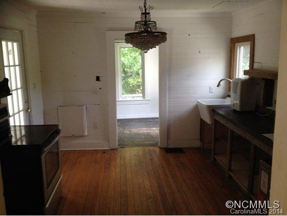 156 Beaverdam Rd - Photo 6