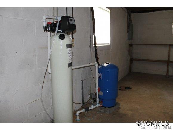 1198 Alexander Road - Photo 17