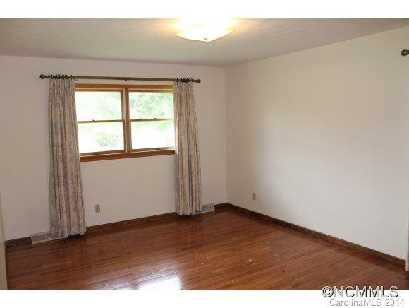 1198 Alexander Road - Photo 10