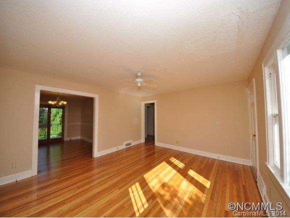 1116 HIGHLAND AVE. - Photo 5