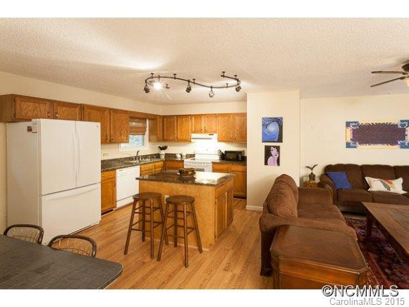 516 Betsy Ross Lane - Photo 2