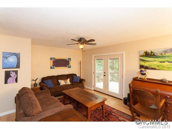 516 Betsy Ross Lane - Photo 4