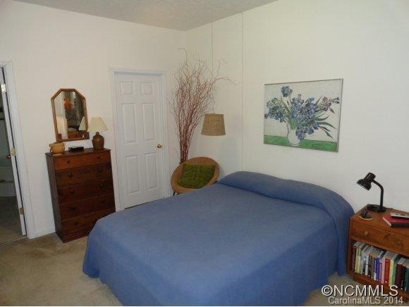 65 Falcon Ct. - Photo 11
