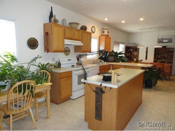 65 Falcon Ct. - Photo 8
