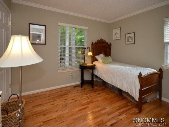 2740 LEUCOTHAE WAY - Photo 12