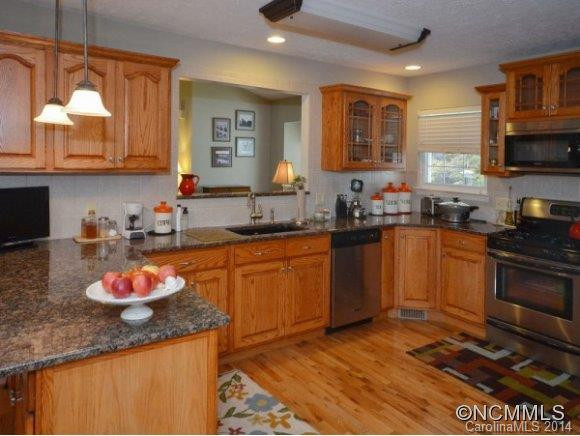 2740 LEUCOTHAE WAY - Photo 7