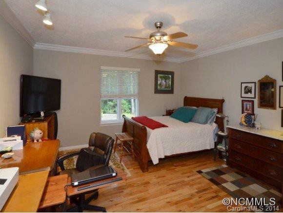 2740 LEUCOTHAE WAY - Photo 10