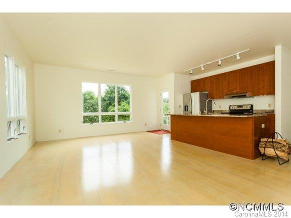 98 Ora St - Photo 3