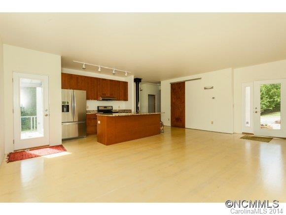 98 Ora St - Photo 4
