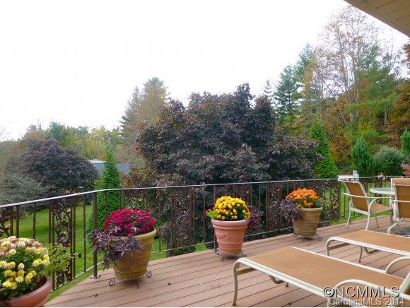 120 Yardley Court - Photo 10