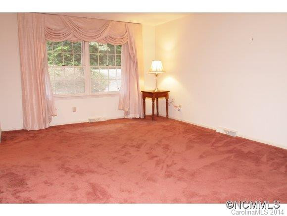 331 Chickadee Ln - Photo 6