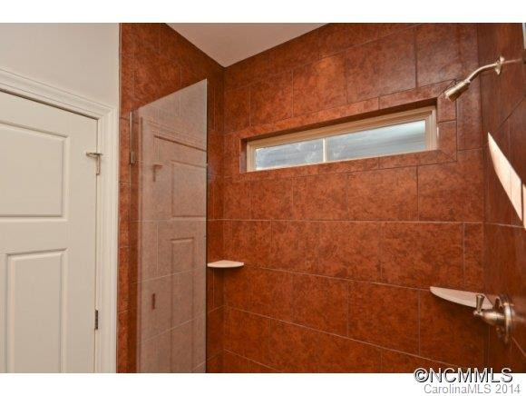 8 West Summit Avenue - Photo 13