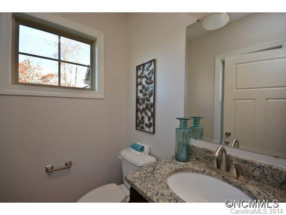 8 West Summit Avenue - Photo 16