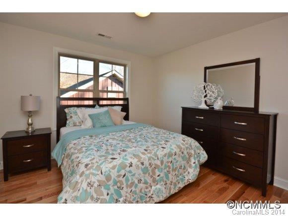 8 West Summit Avenue - Photo 17