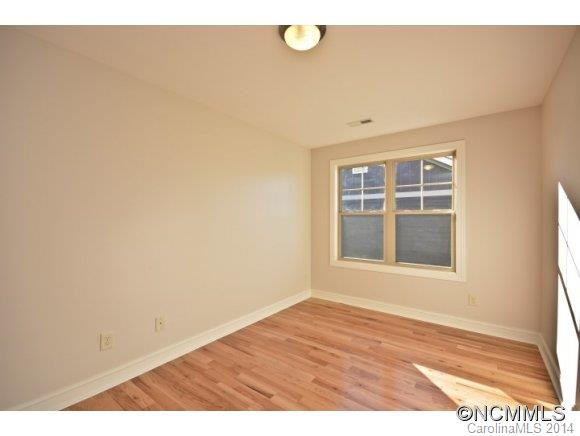 8 West Summit Avenue - Photo 22
