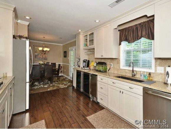 1 BURNETTE DR - Photo 2