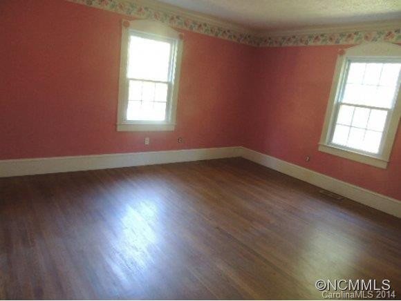286 Elizabeth Avenue - Photo 12