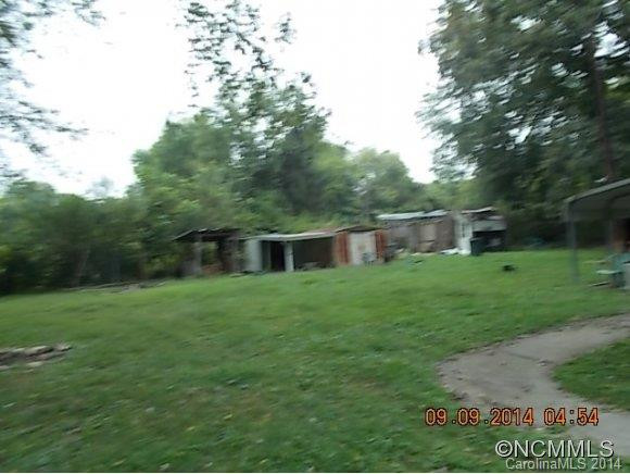 411 Young - Photo 2