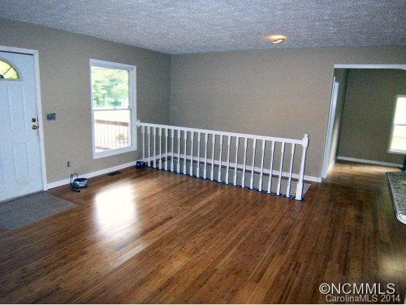 129 School House Road - Photo 2