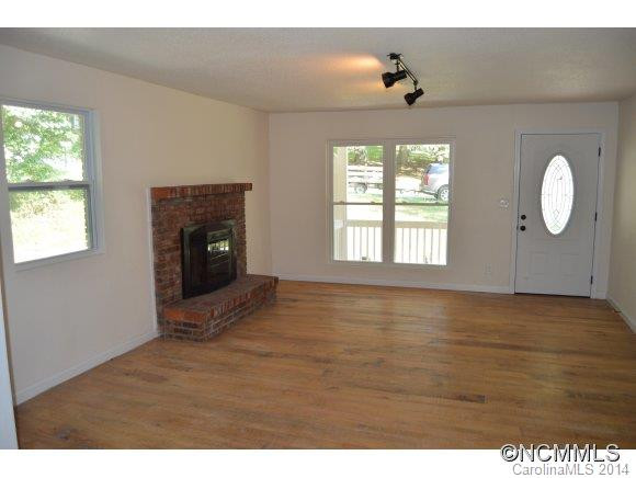 152 Willowbrook - Photo 4