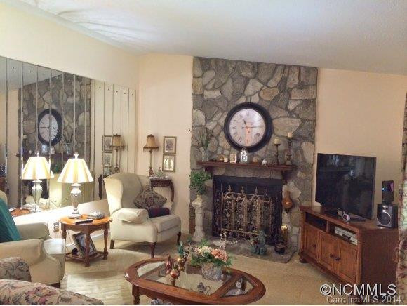 24 Evergreen Avenue - Photo 7