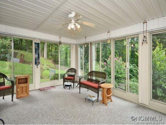 78 BAKER PLACE - Photo 2