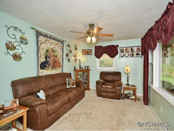 78 BAKER PLACE - Photo 3