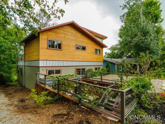 71 Joyner Avenue - Photo 2