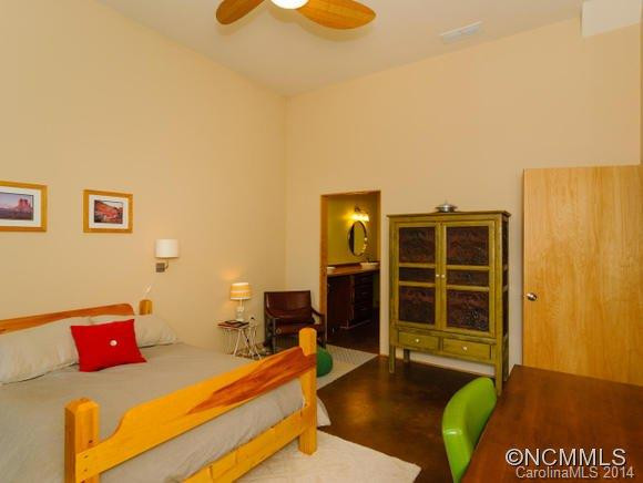 71 Joyner Avenue - Photo 13