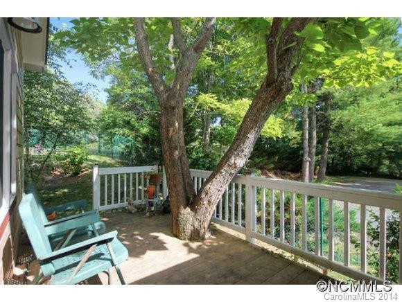 14 Hillside Street - Photo 11