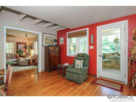14 Hillside Street - Photo 4