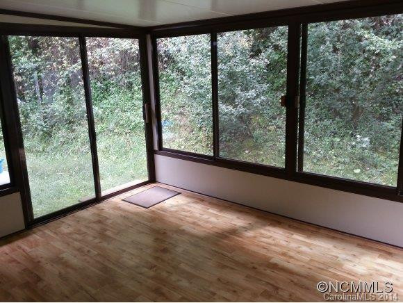 124 Neyland Place - Photo 11