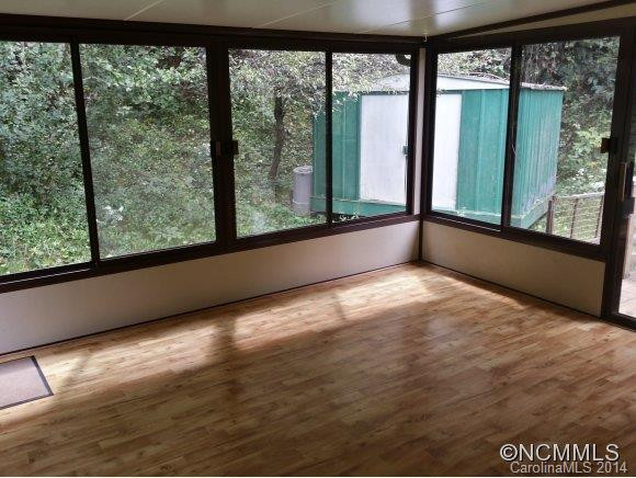 124 Neyland Place - Photo 10