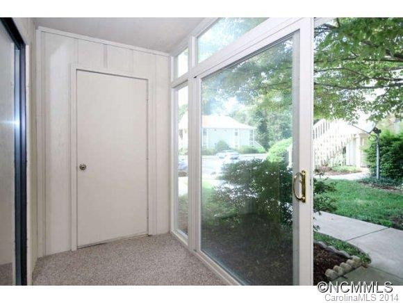 110 Heywood Road - Photo 18