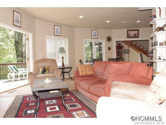 239 Country Club Circle - Photo 12