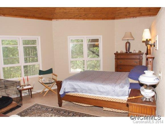 239 Country Club Circle - Photo 13