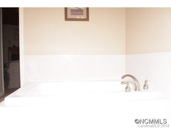 239 Country Club Circle - Photo 17