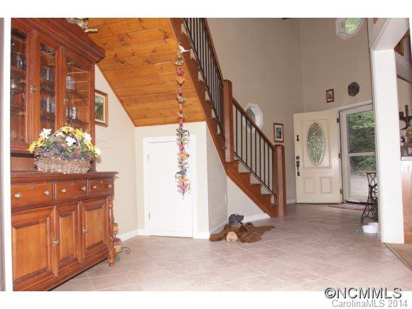 239 Country Club Circle - Photo 6