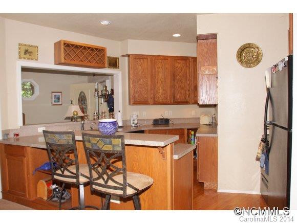 239 Country Club Circle - Photo 9