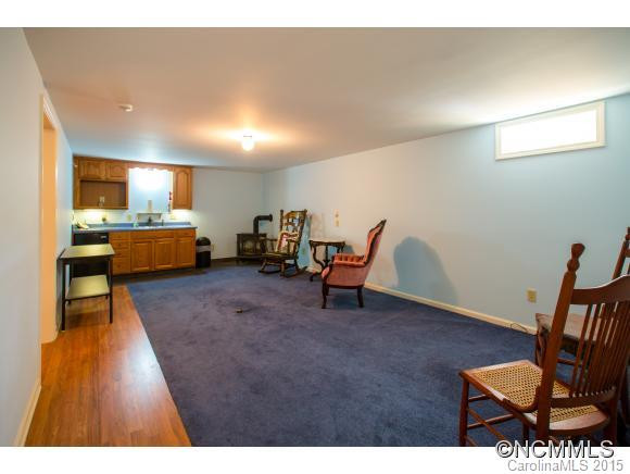 82 Hillside Road - Photo 17