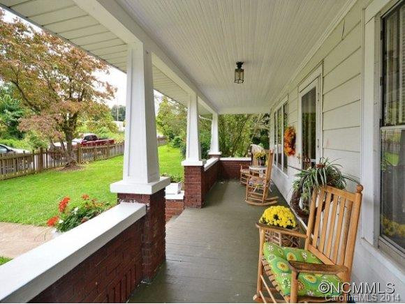 4 MITCHELL AVE - Photo 2
