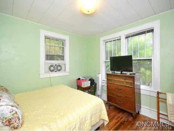 4 MITCHELL AVE - Photo 9
