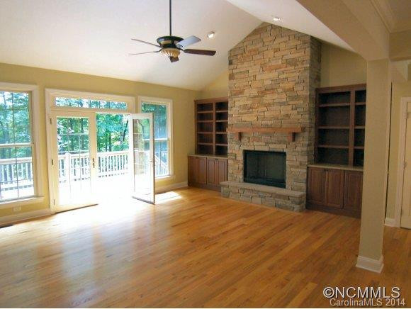210 Holly Haven Court - Photo 4