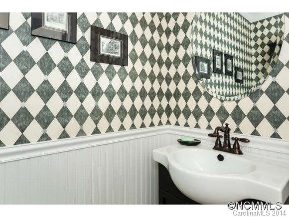 86 Rotunda Circle - Photo 19