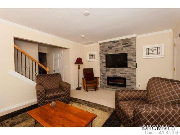 86 Rotunda Circle - Photo 7