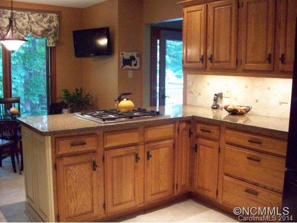 208 Coachmans Court - Photo 3