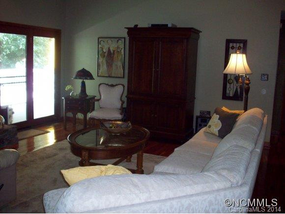 208 Coachmans Court - Photo 5