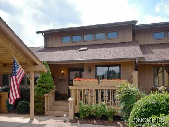 303 WILD OAK LANE