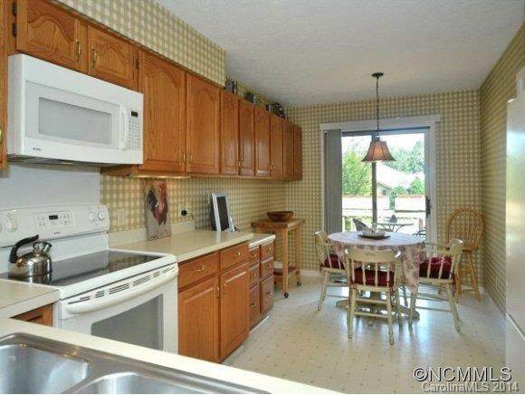 303 WILD OAK LANE - Photo 11