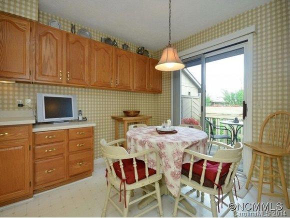 303 WILD OAK LANE - Photo 12